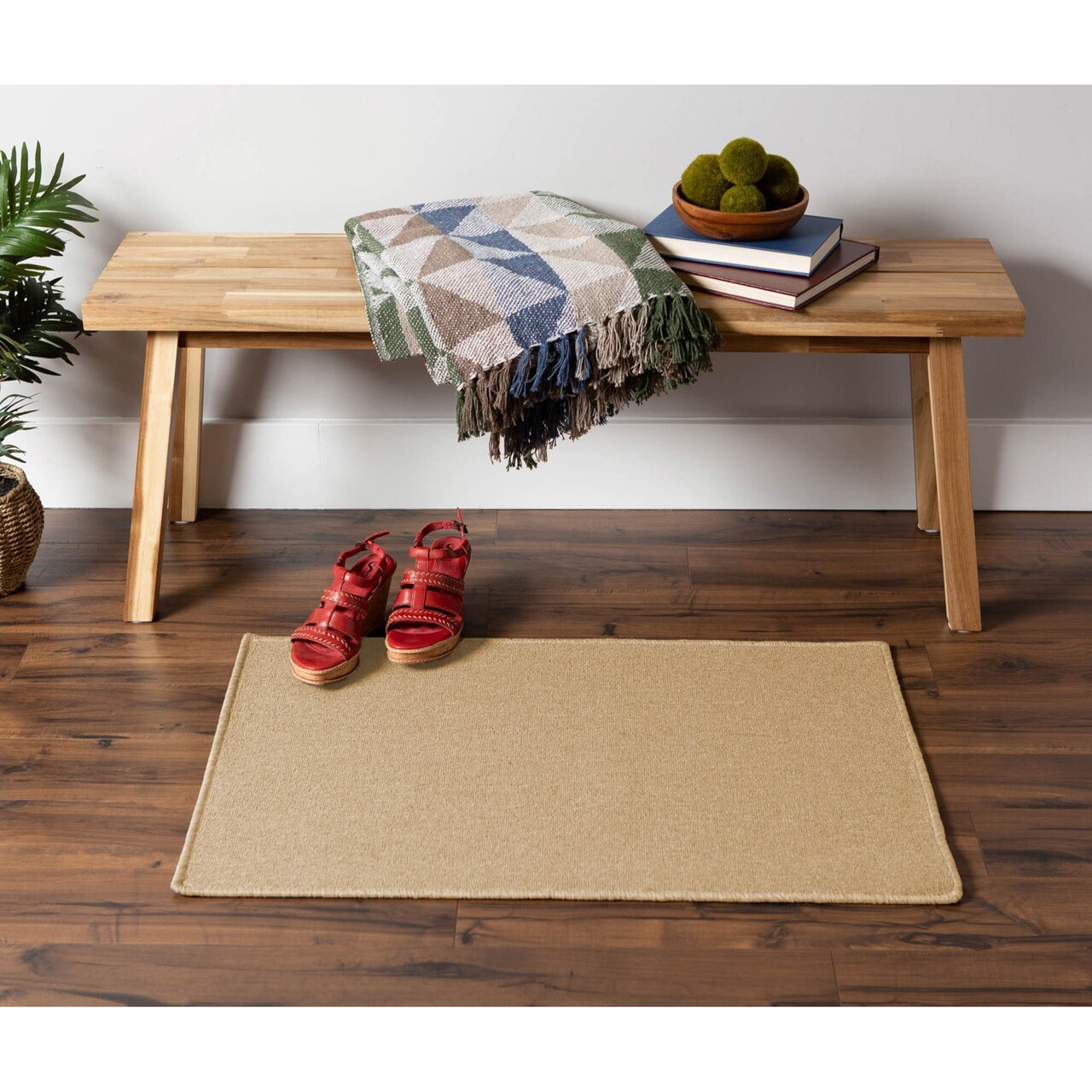 Contemporary Home Living 1.75' x 3.5' Rectangular Area Throw Rug - Beige